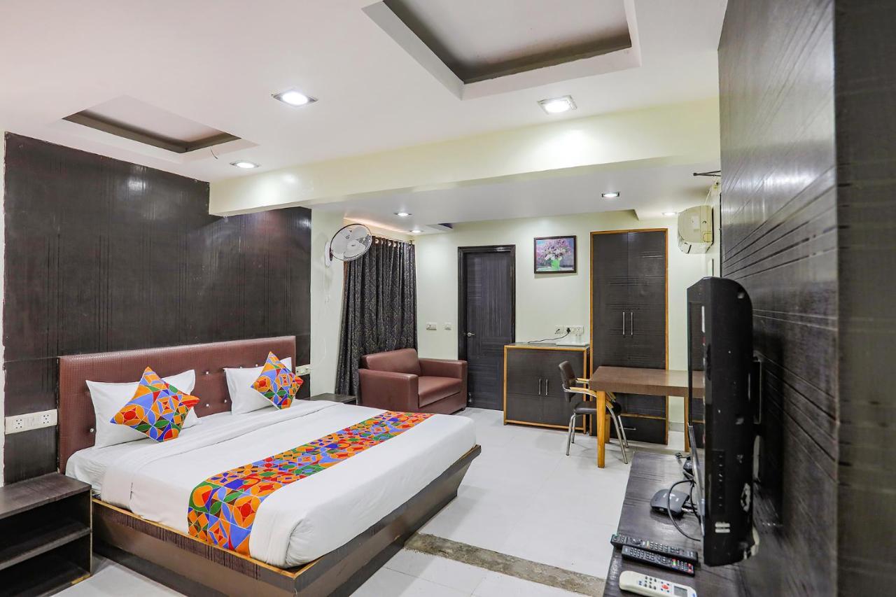Fabhotel Trio Continental Patel Nagar 新德里 外观 照片